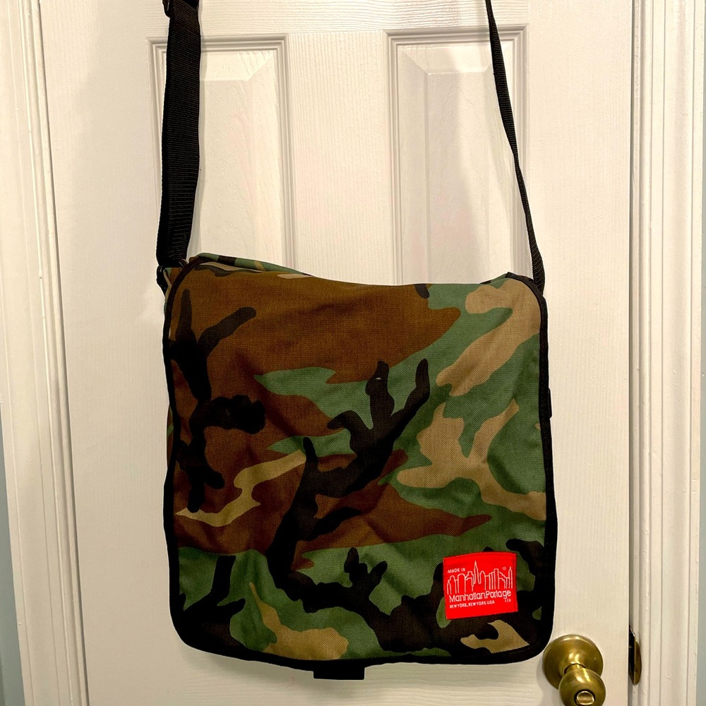 Manhattan Portage Camo Messenger Bag